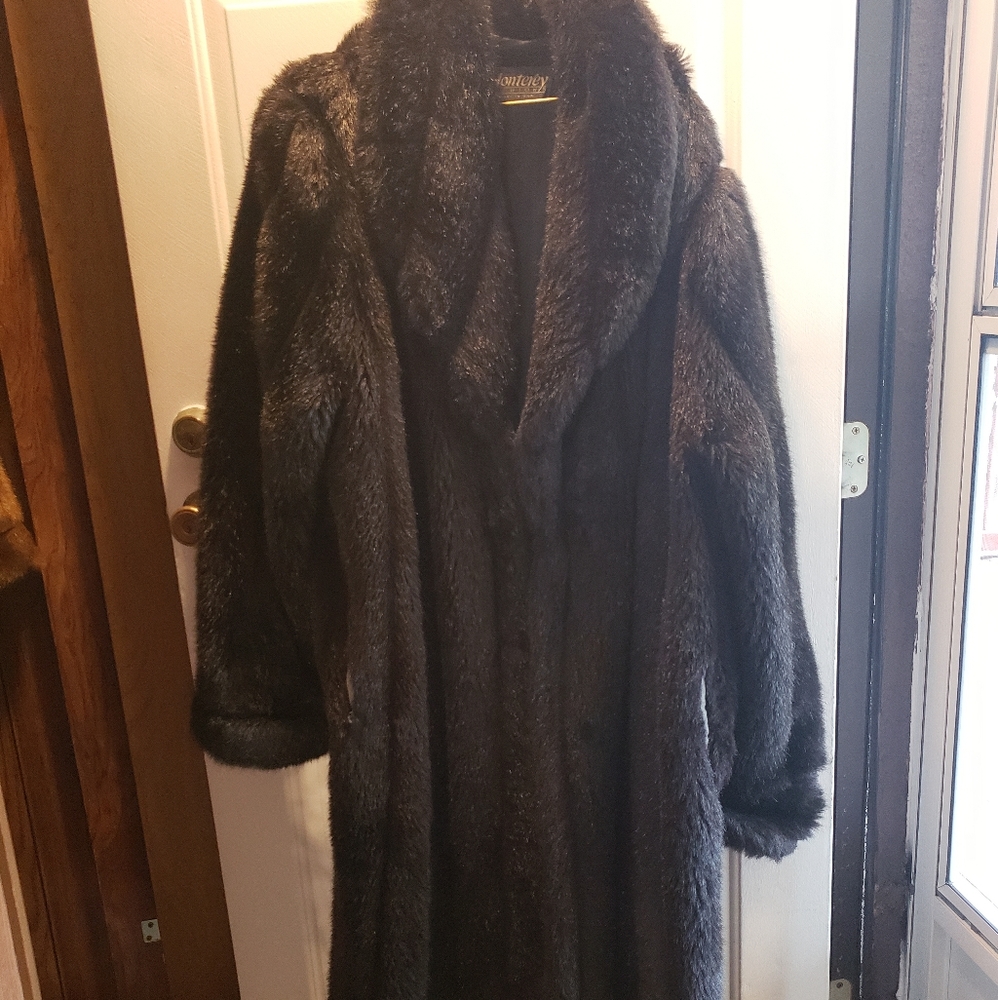 Plus size Full length faux fur